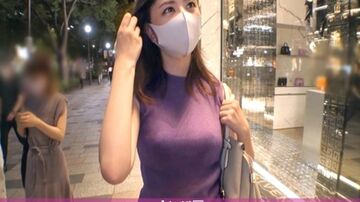 在夜晚的表参道找到的漂亮美女！本以为S那种很有气势的性格，但一喝醉就露出抖M的本性！大奶摇曳着大声追求肉棒的豹变真的是色情！