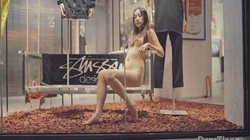 最新流出北京天使捷哥有声音版!裸体体购物顺便客串一下展柜模特