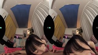 408KIWVR-385【VR】確信犯！？勘違い！？彼女の妹が耳元囁き淫語で誘惑！【キス·顔舐め·顔騎-cd1